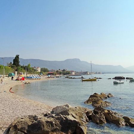 Apartments With A Parking Space Kastel Stafilic, Kastela - 16811 Exterior photo
